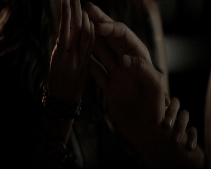 VampireDiariesWorld-dot-org_5x01IKnowWhatYouDidLastSummer1759.jpg