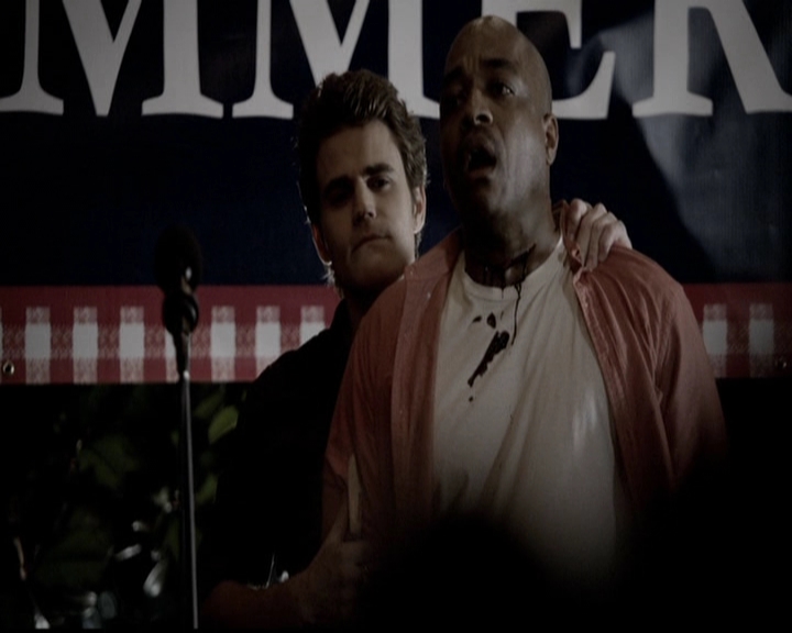VampireDiariesWorld-dot-org_5x01IKnowWhatYouDidLastSummer2242.jpg