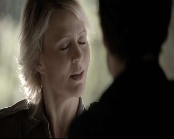 VampireDiariesWorld-dot-org_5x02TrueLies-deletedscenes0026.jpg