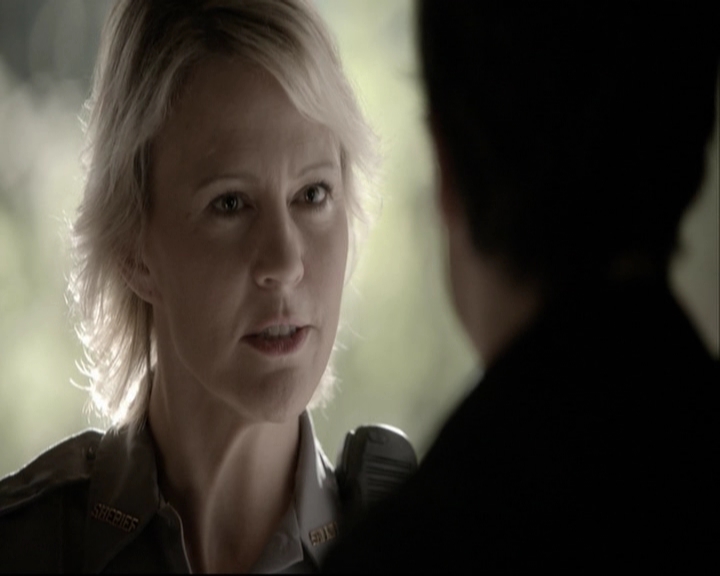 VampireDiariesWorld-dot-org_5x02TrueLies-deletedscenes0032.jpg