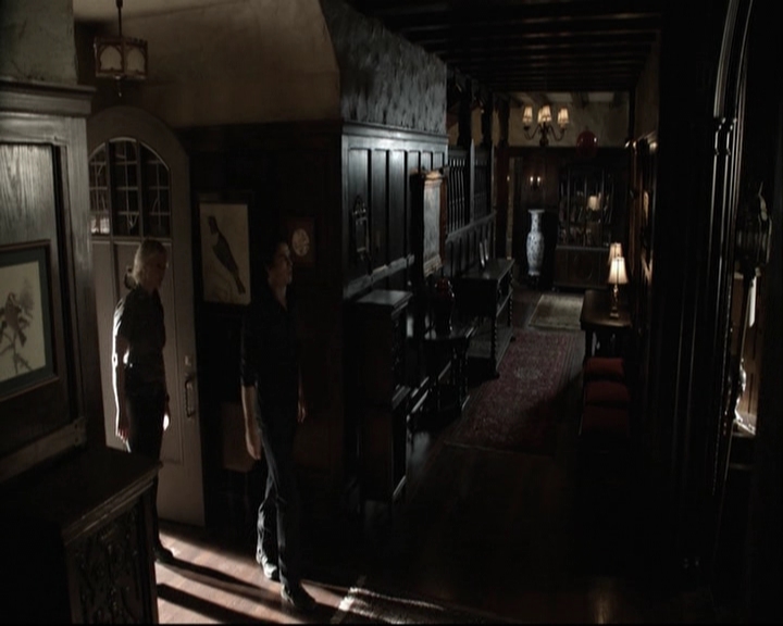 VampireDiariesWorld-dot-org_5x02TrueLies-deletedscenes0036.jpg