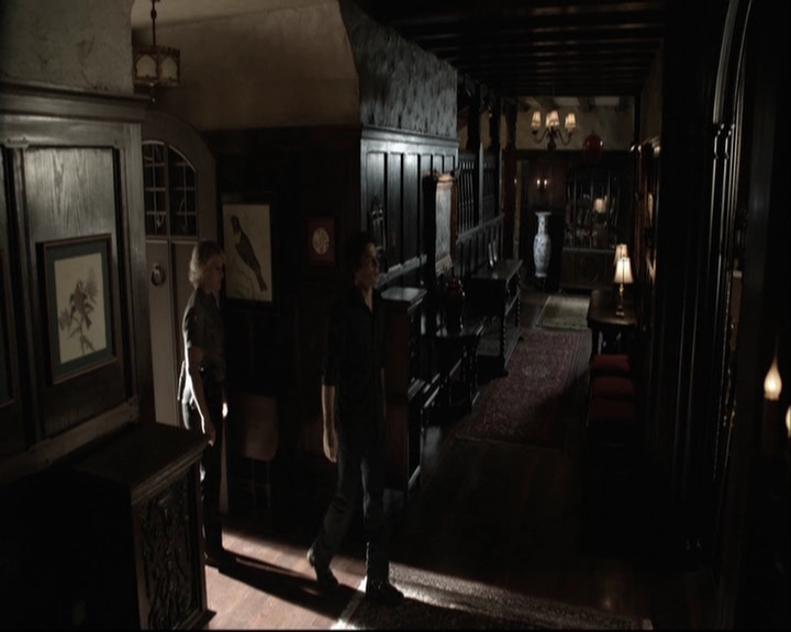 VampireDiariesWorld-dot-org_5x02TrueLies-deletedscenes0037.jpg