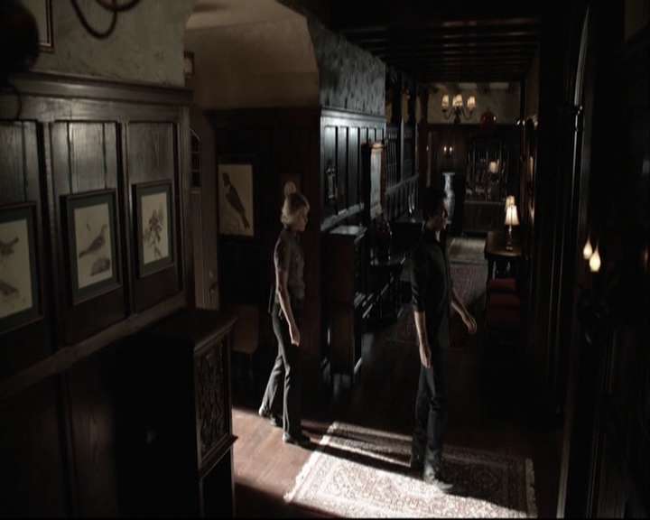 VampireDiariesWorld-dot-org_5x02TrueLies-deletedscenes0039.jpg