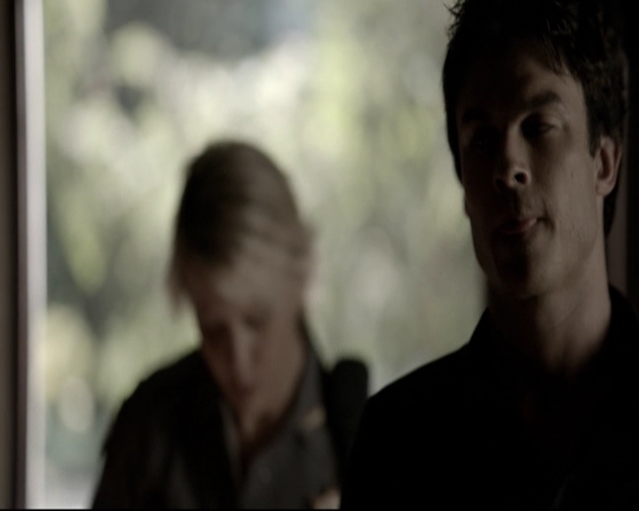 VampireDiariesWorld-dot-org_5x02TrueLies-deletedscenes0041.jpg