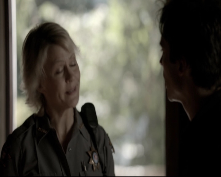 VampireDiariesWorld-dot-org_5x02TrueLies-deletedscenes0042.jpg