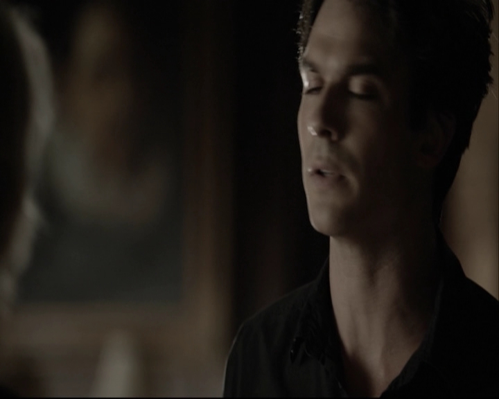 VampireDiariesWorld-dot-org_5x02TrueLies-deletedscenes0048.jpg