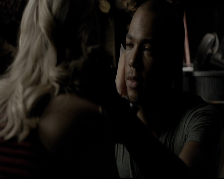 VampireDiariesWorld-dot-org_5x02TrueLies1413.jpg