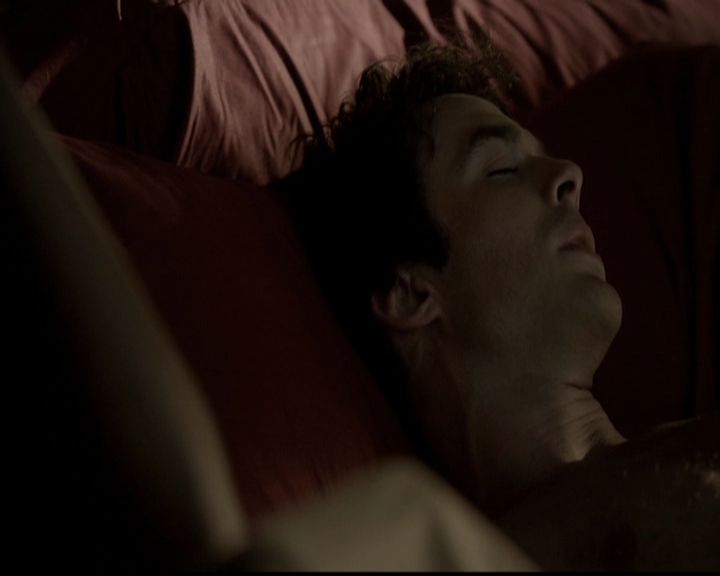 VampireDiariesWorld-dot-org_5x03OriginalSin0074.jpg