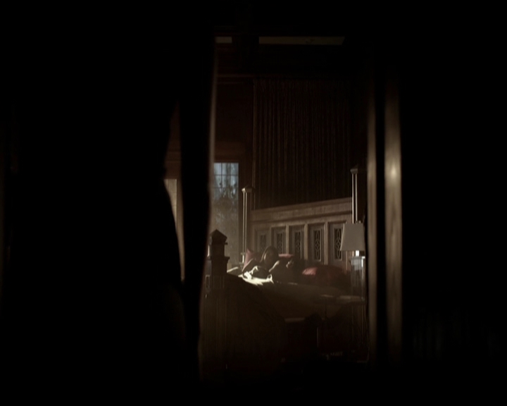 VampireDiariesWorld-dot-org_5x03OriginalSin0125.jpg