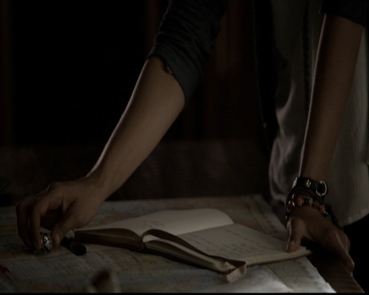 VampireDiariesWorld-dot-org_5x03OriginalSin0144.jpg