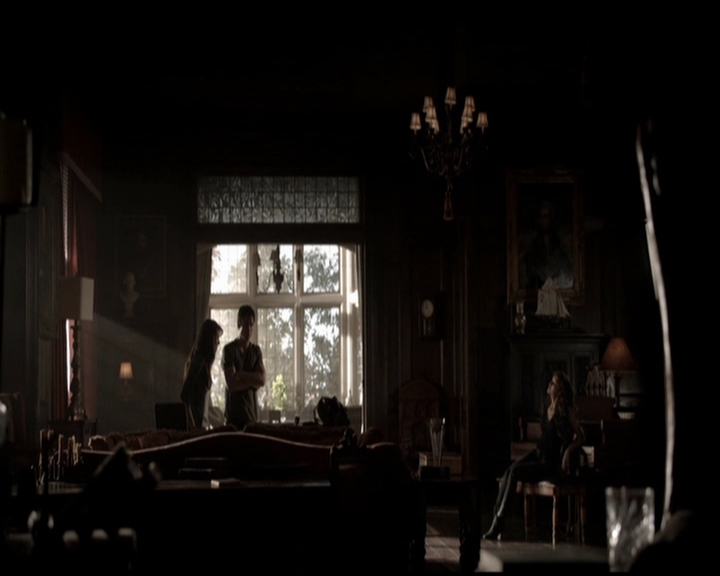 VampireDiariesWorld-dot-org_5x03OriginalSin0217.jpg