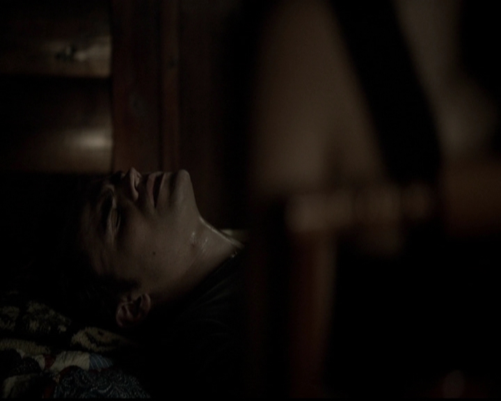 VampireDiariesWorld-dot-org_5x03OriginalSin0313.jpg