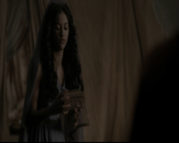 VampireDiariesWorld-dot-org_5x03OriginalSin1212.jpg