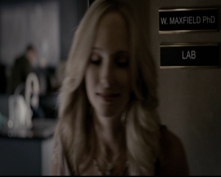 VampireDiariesWorld-dot-org_5x04ForWhomtheBellTolls0204.jpg