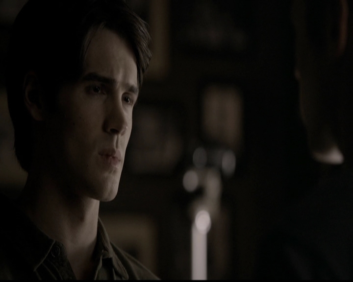 VampireDiariesWorld-dot-org_5x04ForWhomtheBellTolls0416.jpg