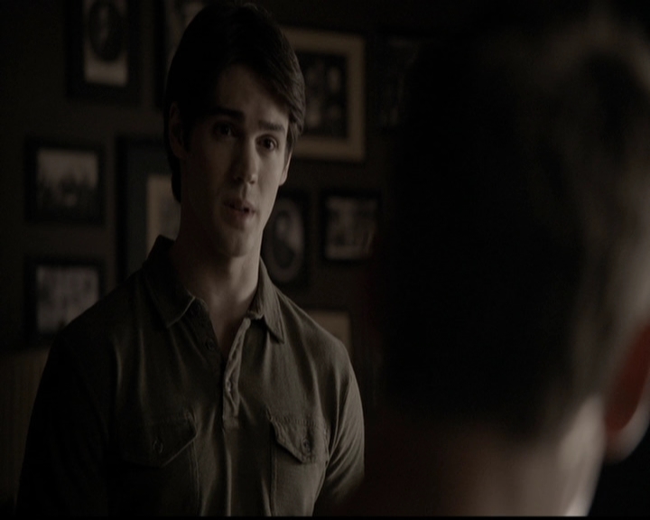 VampireDiariesWorld-dot-org_5x04ForWhomtheBellTolls0442.jpg