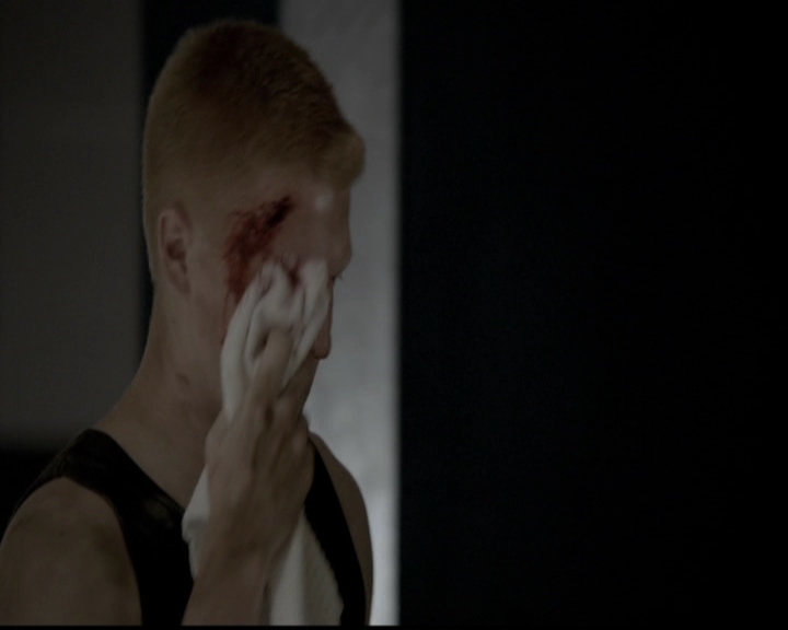 VampireDiariesWorld-dot-org_5x04ForWhomtheBellTolls0777.jpg