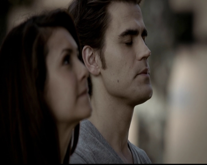 VampireDiariesWorld-dot-org_5x04ForWhomtheBellTolls0796.jpg