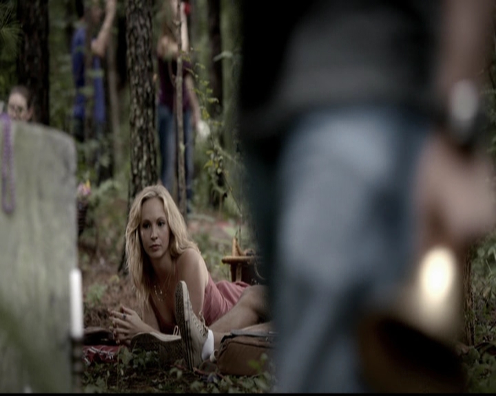 VampireDiariesWorld-dot-org_5x04ForWhomtheBellTolls0922.jpg