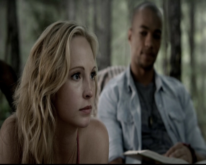 VampireDiariesWorld-dot-org_5x04ForWhomtheBellTolls0925.jpg