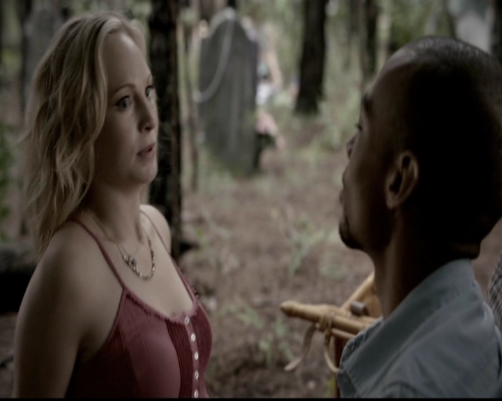 VampireDiariesWorld-dot-org_5x04ForWhomtheBellTolls0932.jpg