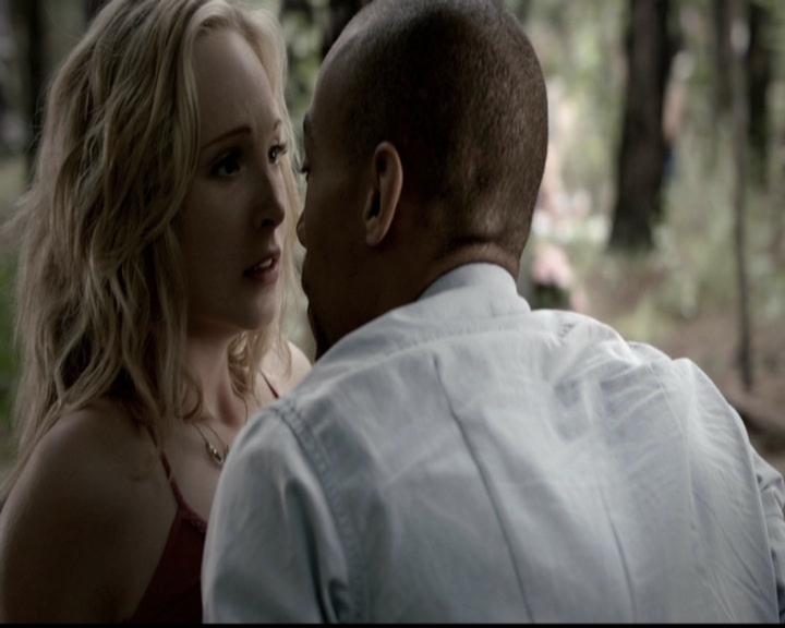 VampireDiariesWorld-dot-org_5x04ForWhomtheBellTolls0978.jpg