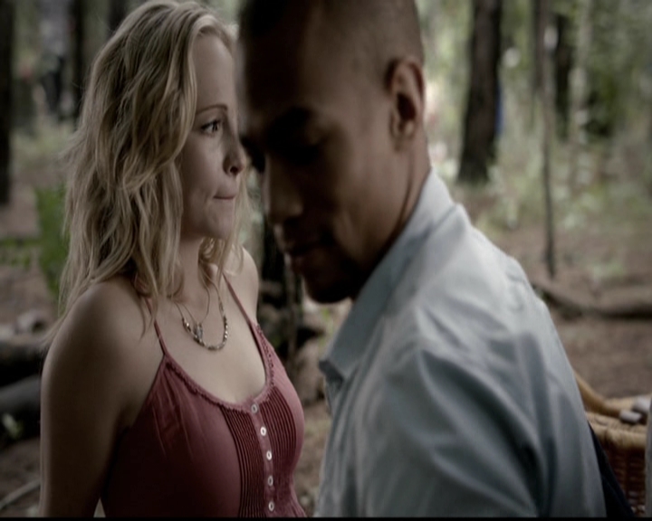 VampireDiariesWorld-dot-org_5x04ForWhomtheBellTolls0982.jpg
