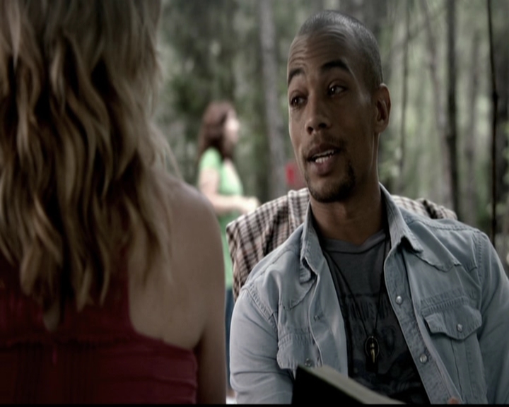 VampireDiariesWorld-dot-org_5x04ForWhomtheBellTolls0989.jpg