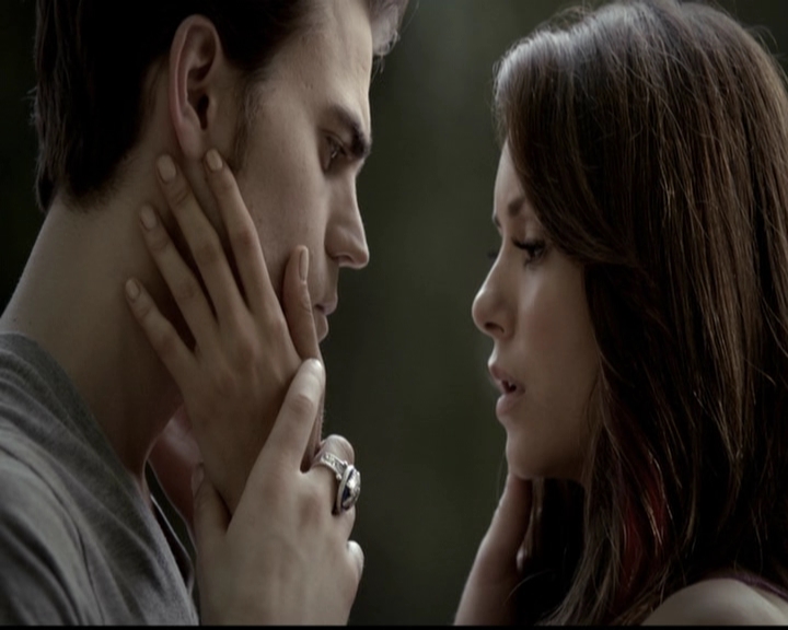 VampireDiariesWorld-dot-org_5x04ForWhomtheBellTolls1207.jpg