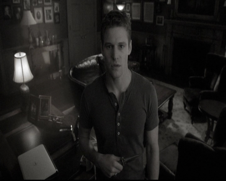 VampireDiariesWorld-dot-org_5x04ForWhomtheBellTolls1341.jpg VampireDiariesWorld-dot-org_5x04ForWhomtheBellTolls1341.jpg