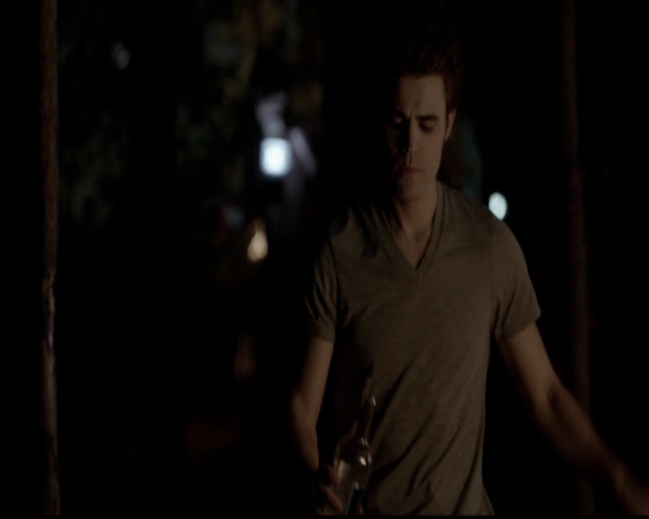 VampireDiariesWorld-dot-org_5x04ForWhomtheBellTolls1407.jpg