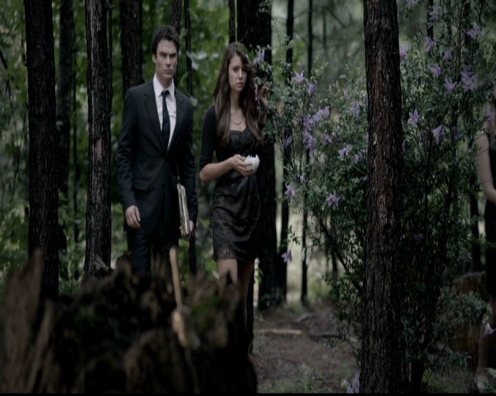 VampireDiariesWorld-dot-org_5x04ForWhomtheBellTolls1922.jpg VampireDiariesWorld-dot-org_5x04ForWhomtheBellTolls1922.jpg
