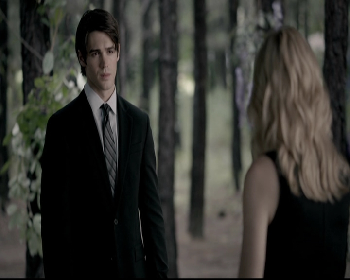 VampireDiariesWorld-dot-org_5x04ForWhomtheBellTolls1945.jpg VampireDiariesWorld-dot-org_5x04ForWhomtheBellTolls1945.jpg