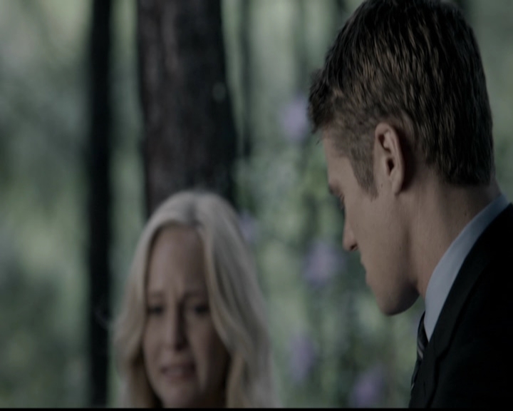 VampireDiariesWorld-dot-org_5x04ForWhomtheBellTolls1962.jpg
