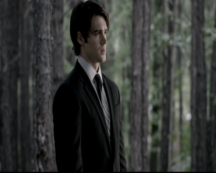 VampireDiariesWorld-dot-org_5x04ForWhomtheBellTolls2004.jpg VampireDiariesWorld-dot-org_5x04ForWhomtheBellTolls2004.jpg