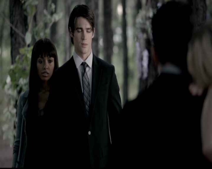 VampireDiariesWorld-dot-org_5x04ForWhomtheBellTolls2178.jpg