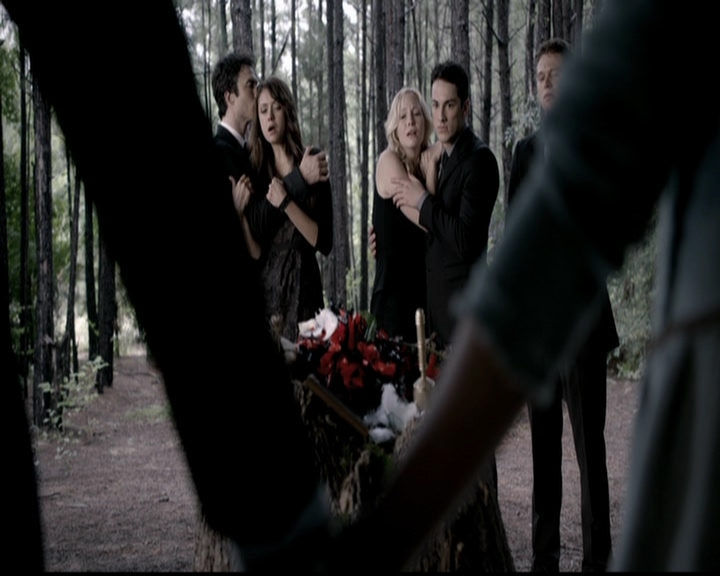 VampireDiariesWorld-dot-org_5x04ForWhomtheBellTolls2211.jpg