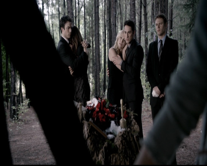 VampireDiariesWorld-dot-org_5x04ForWhomtheBellTolls2215.jpg