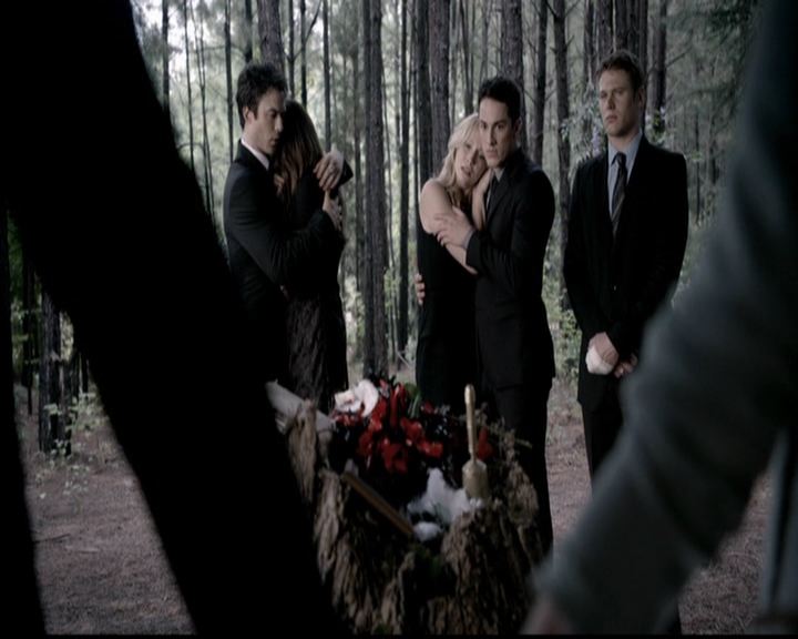 VampireDiariesWorld-dot-org_5x04ForWhomtheBellTolls2216.jpg