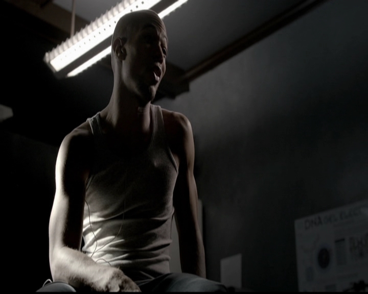 VampireDiariesWorld-dot-org_5x04ForWhomtheBellTolls2232.jpg