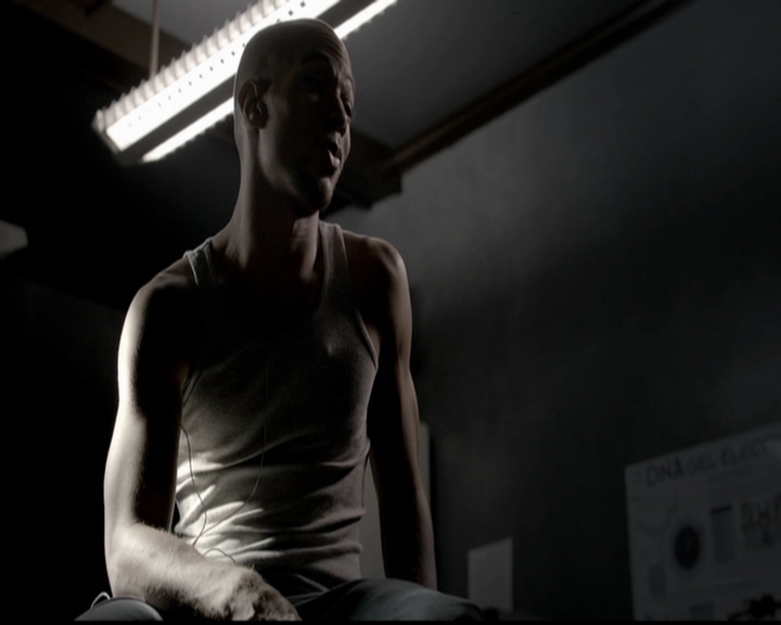VampireDiariesWorld-dot-org_5x04ForWhomtheBellTolls2233.jpg