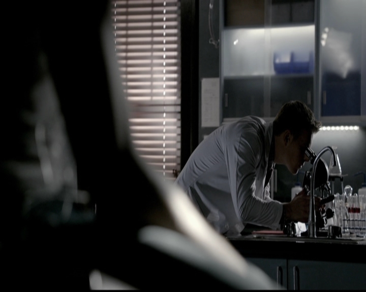 VampireDiariesWorld-dot-org_5x04ForWhomtheBellTolls2239.jpg