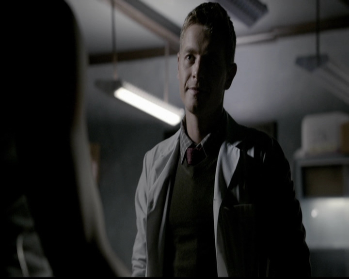VampireDiariesWorld-dot-org_5x04ForWhomtheBellTolls2254.jpg