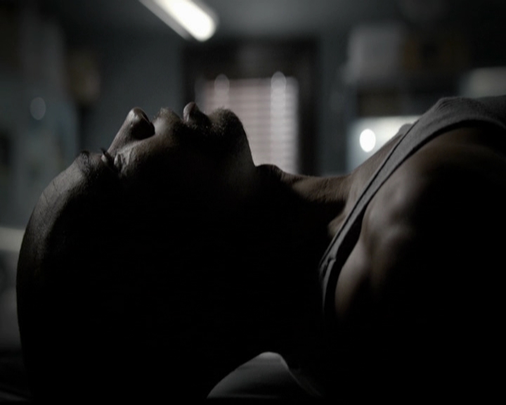 VampireDiariesWorld-dot-org_5x04ForWhomtheBellTolls2274.jpg