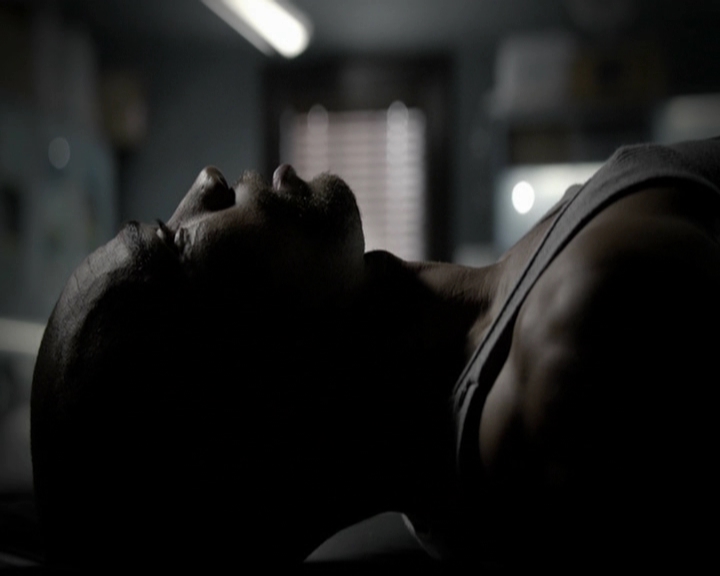 VampireDiariesWorld-dot-org_5x04ForWhomtheBellTolls2275.jpg