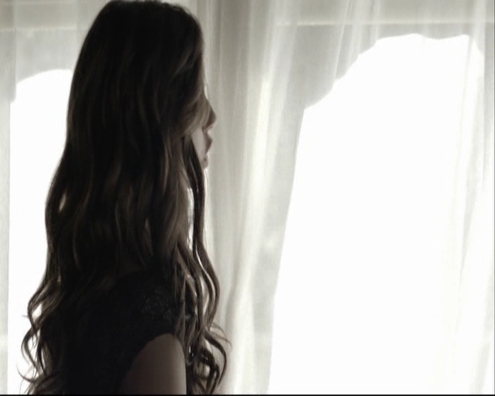 VampireDiariesWorld-dot-org_5x05MontersBall-deletedscenes2397.jpg