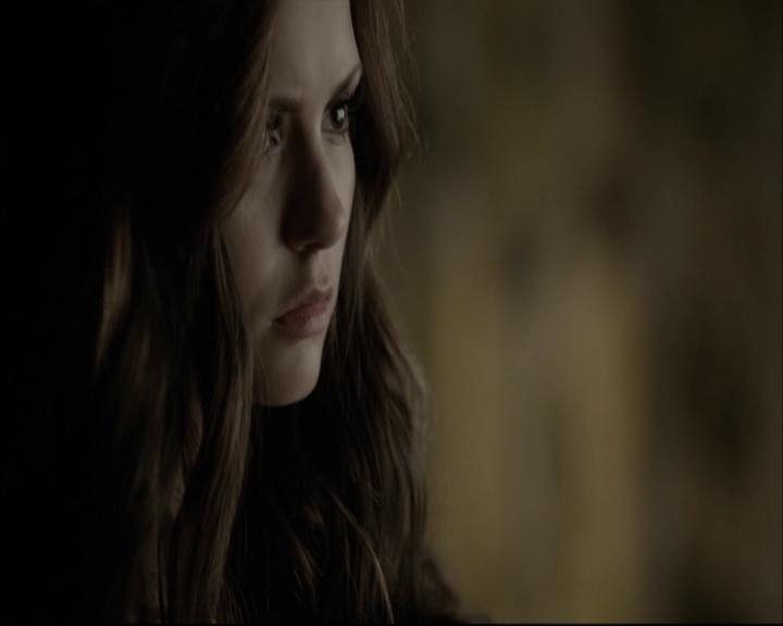 VampireDiariesWorld-dot-org_5x05MontersBall-deletedscenes2422.jpg