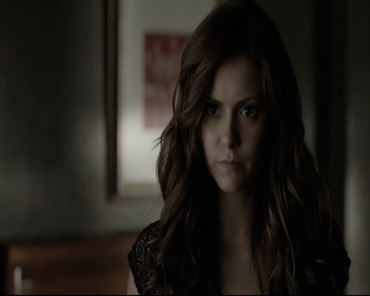 VampireDiariesWorld-dot-org_5x05MontersBall-deletedscenes2433.jpg