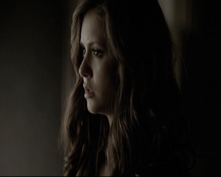 VampireDiariesWorld-dot-org_5x05MontersBall-deletedscenes2443.jpg