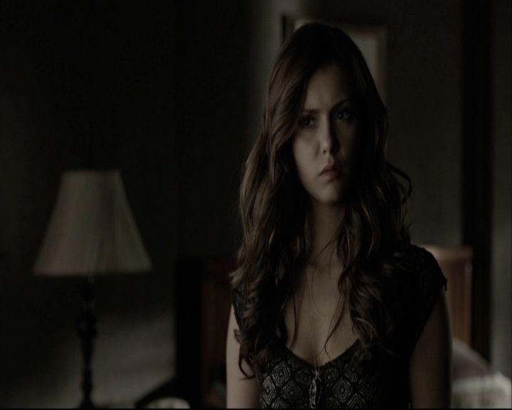 VampireDiariesWorld-dot-org_5x05MontersBall-deletedscenes2450.jpg